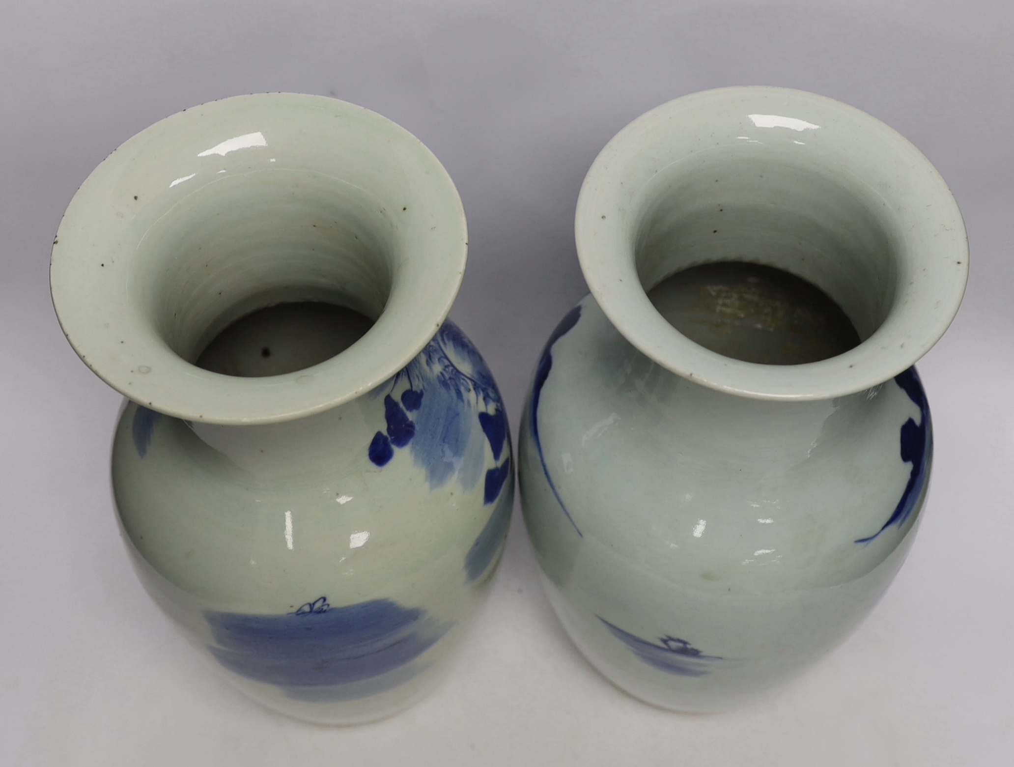 Two 19th century Chinese blue and white vases, 34cm high